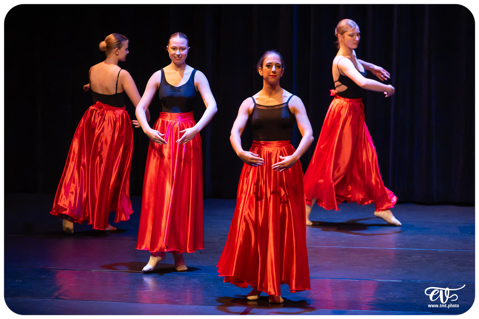ECOLE DE DANSE CÉCILE ADAMOW